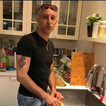 yaron, 56 Петах Тиква