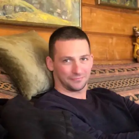 Денис, 44