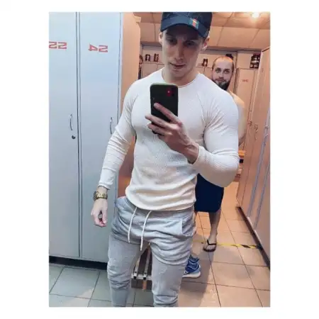 Евгений, 31