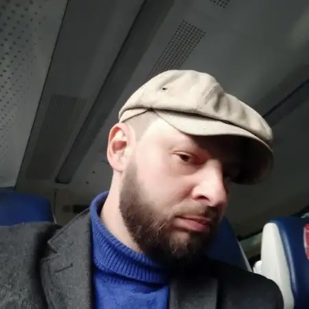 Антон, 44