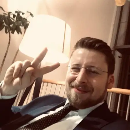 Marc, 32