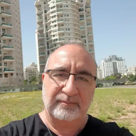 moshik, 61Петах Тиква 