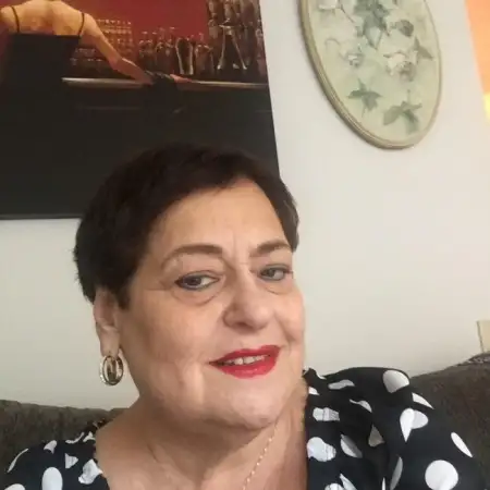 Анна, 73