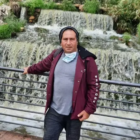 רוי, 59Холон 