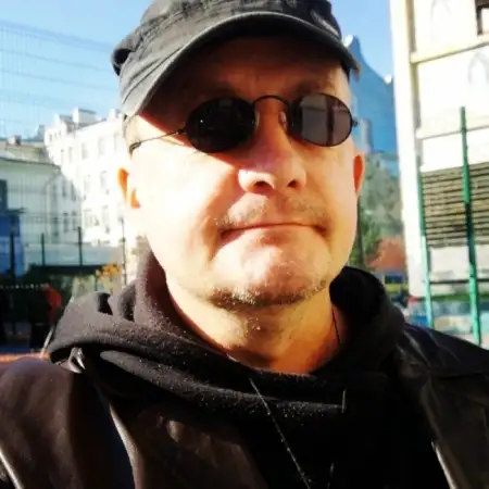 Владимир, 52