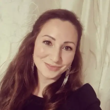Юлия, 40