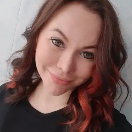 Yulia, 41