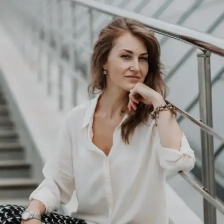 Viktoriia, 42