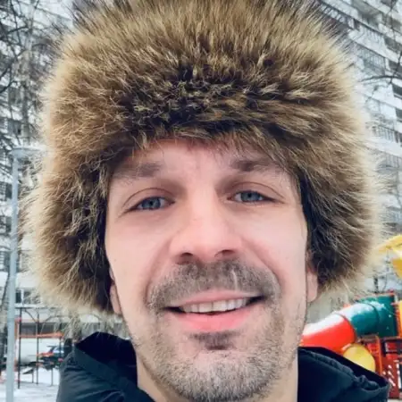 Andrey, 41 