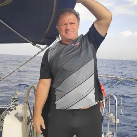 אלי, 64Ганей Тиква 