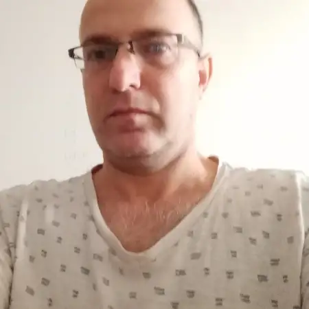 דניאל, 49Тель Авив
