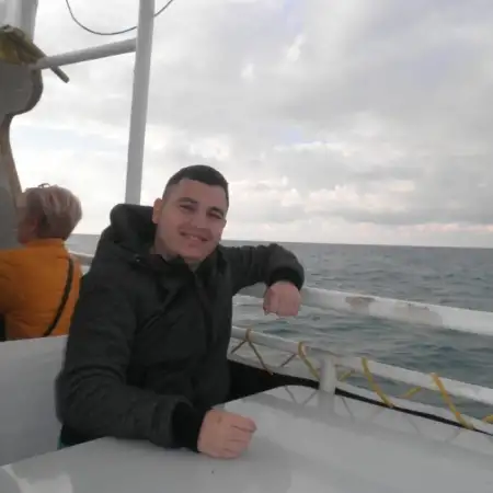 beni, 27Петах Тиква 