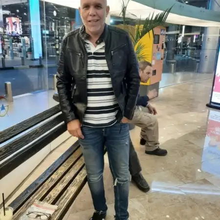 שמןליק, 61Холон 