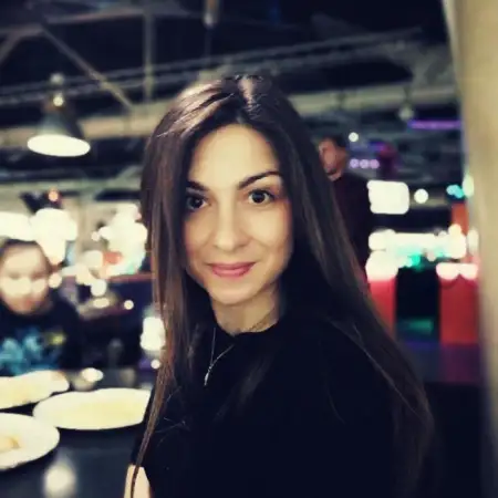 Элла, 47