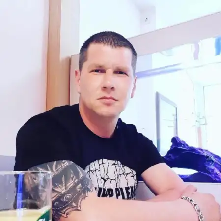 Vadim, 42