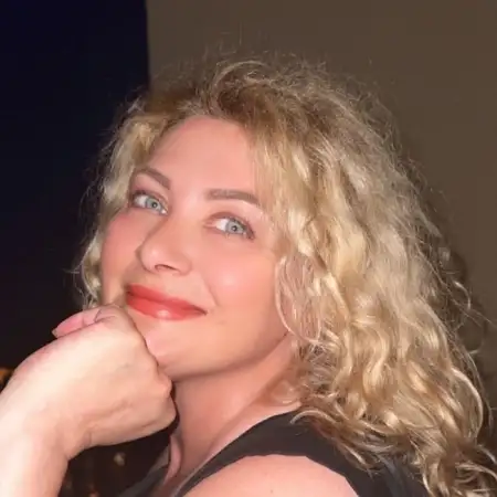 Irina, 53