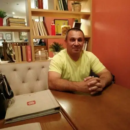 Андрей, 53