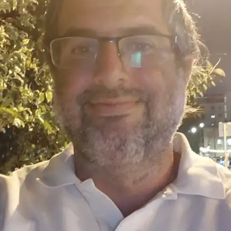 Izhak, 41Петах Тиква