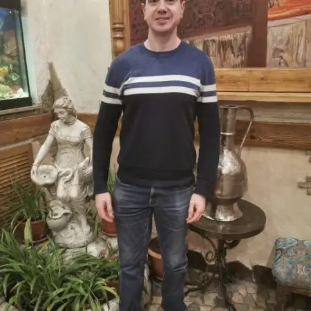 Леонид, 45
