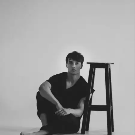 Konstantin, 28