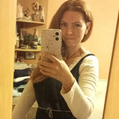 Юлия, 42
