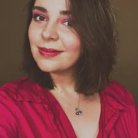 Natalia, 30
