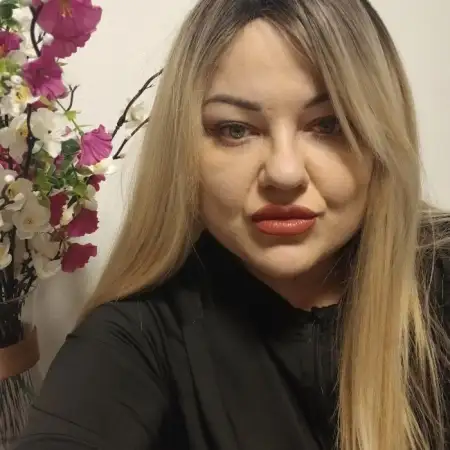 Ester, 43Реховот
