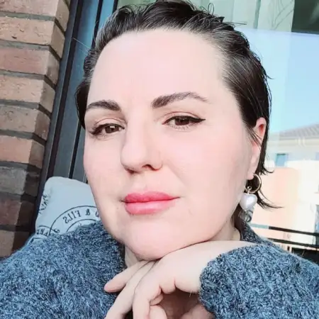 Ina, 46