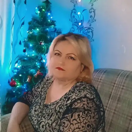 Tatiana, 46
