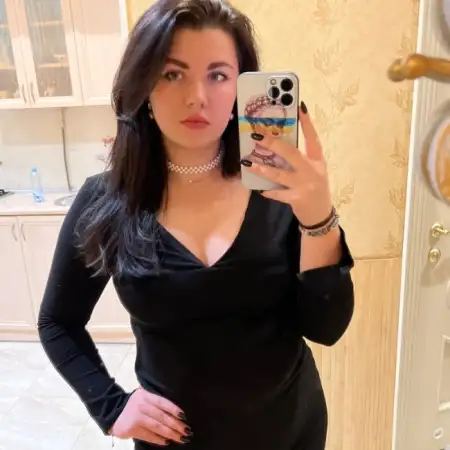Kate, 30
