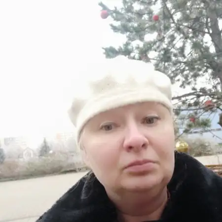 Julie, 42Бат Ям 