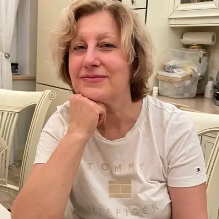 Elena, 62