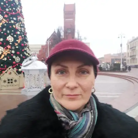 Лия, 49