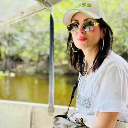 Joanna, 60