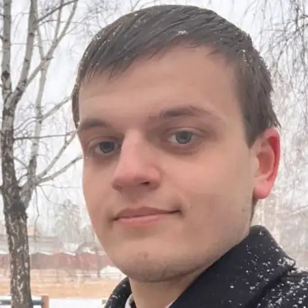 Максим, 21