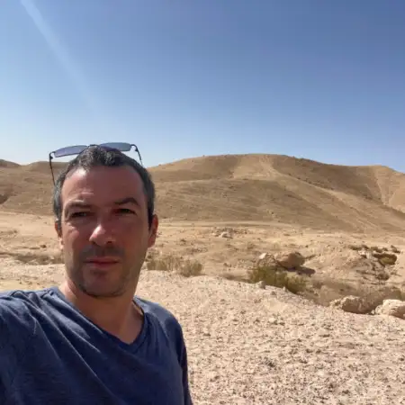 רומן, 41Ришон ле Цион 