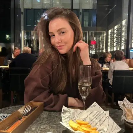 Виола, 31Петах Тиква 