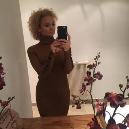 Jana, 46