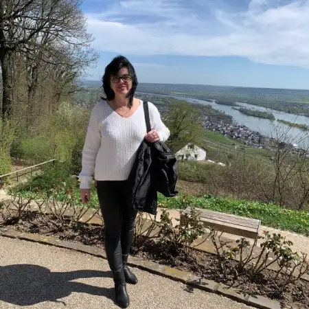 Lena, 53