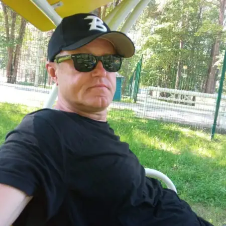 Sasha, 54