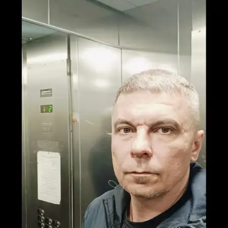 Андрей, 49