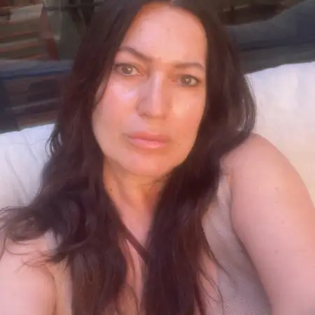 Shani, 48Холон 