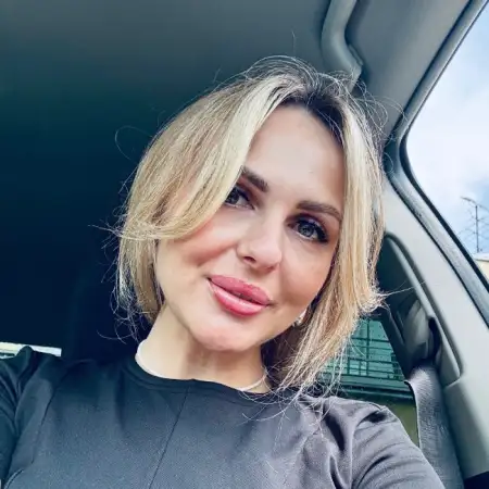 Арина, 36