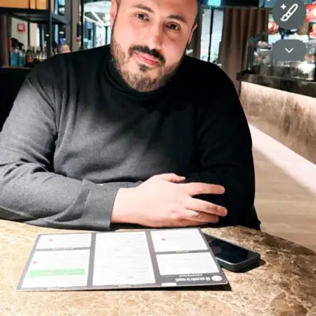 Slava, 38