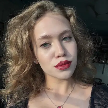 Ariela, 22