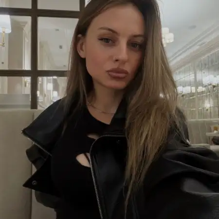 Виктория, 35