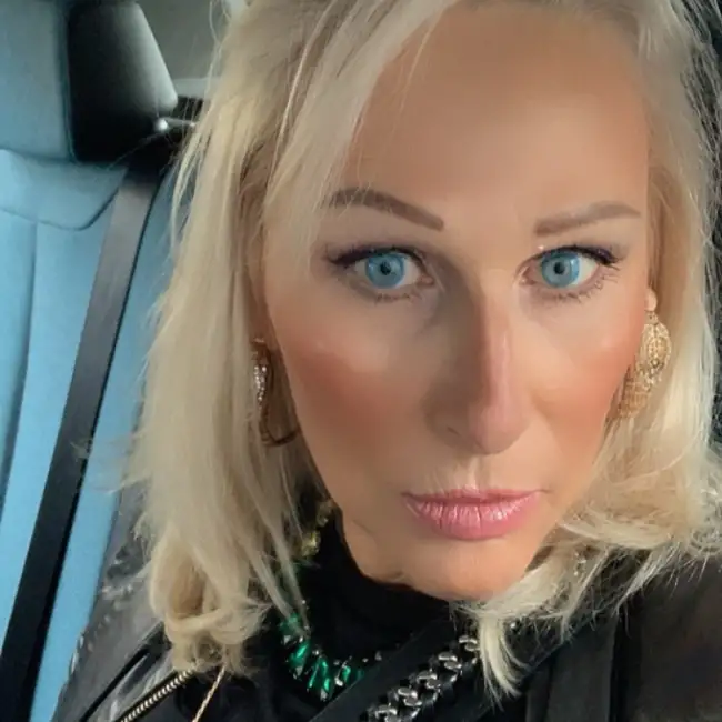 Inna, 57