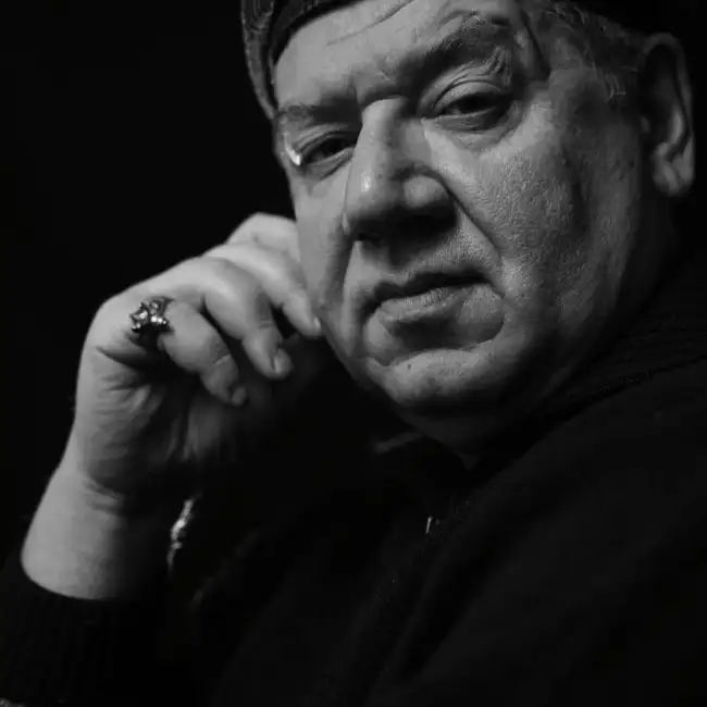 Олег, 58 - 2 половинка