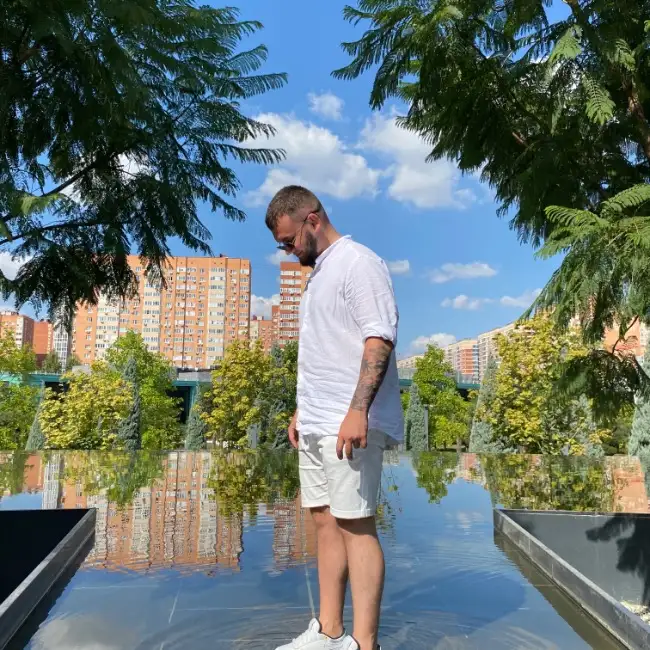 Nikolai, 24 - 2 половинка