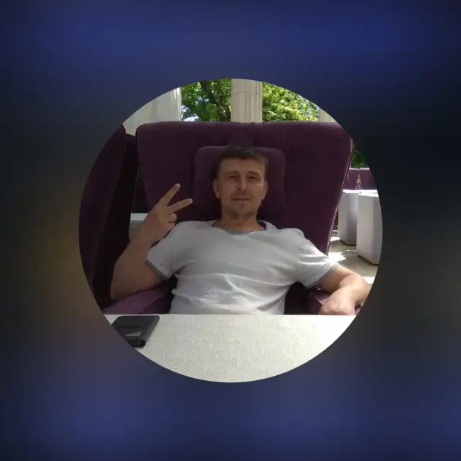Марк · 35 ·